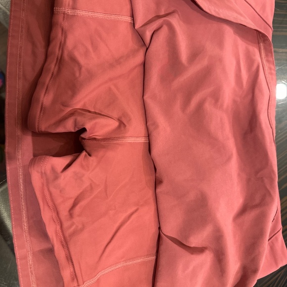 LULULEMON PLAY OFF THE PLEATS WORKOUT SKIRT - Picture 3 of 6